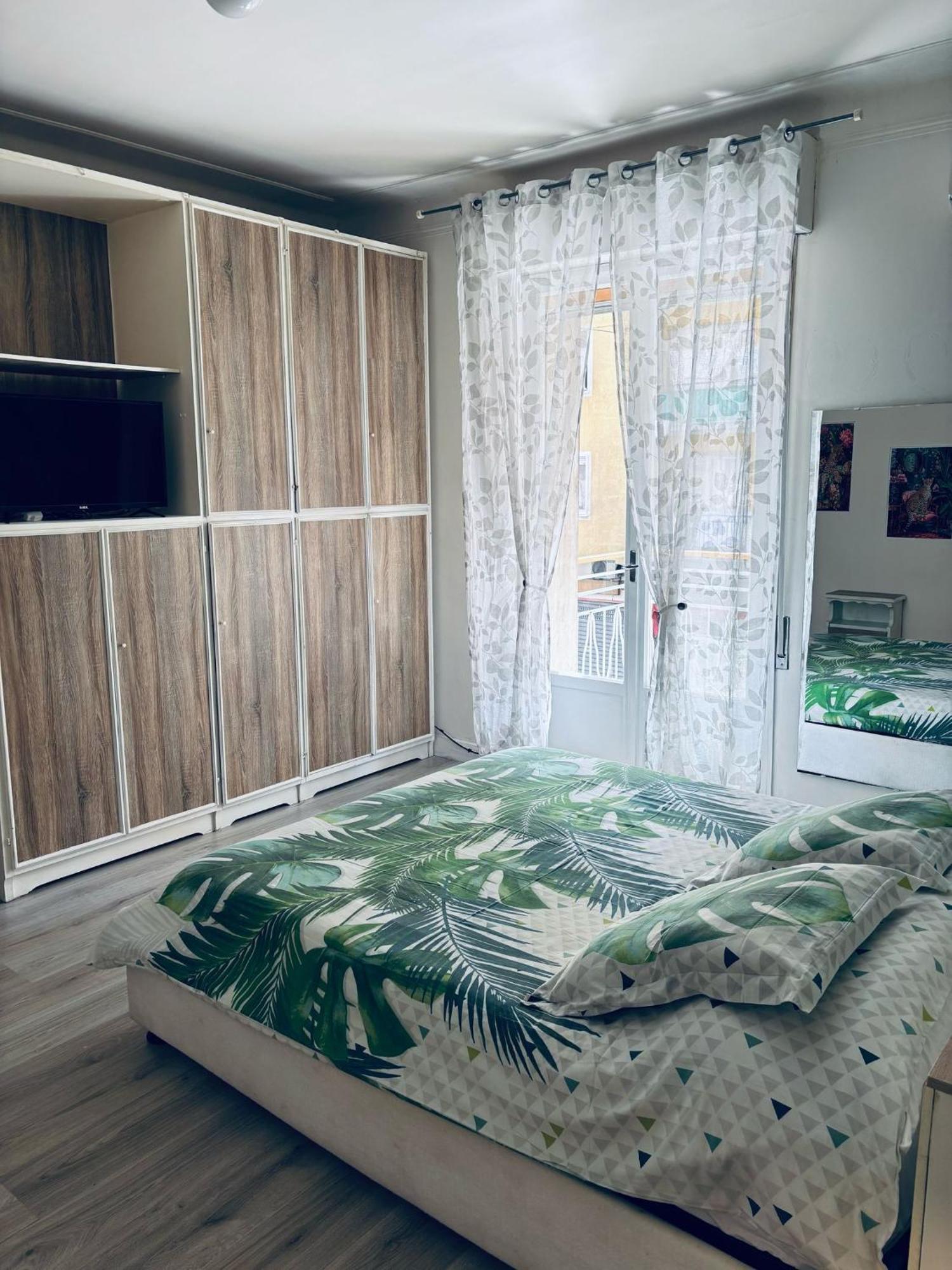 Brown Apartment Sanremo Exterior photo