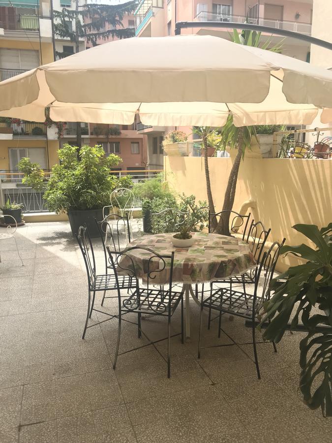 Brown Apartment Sanremo Exterior photo